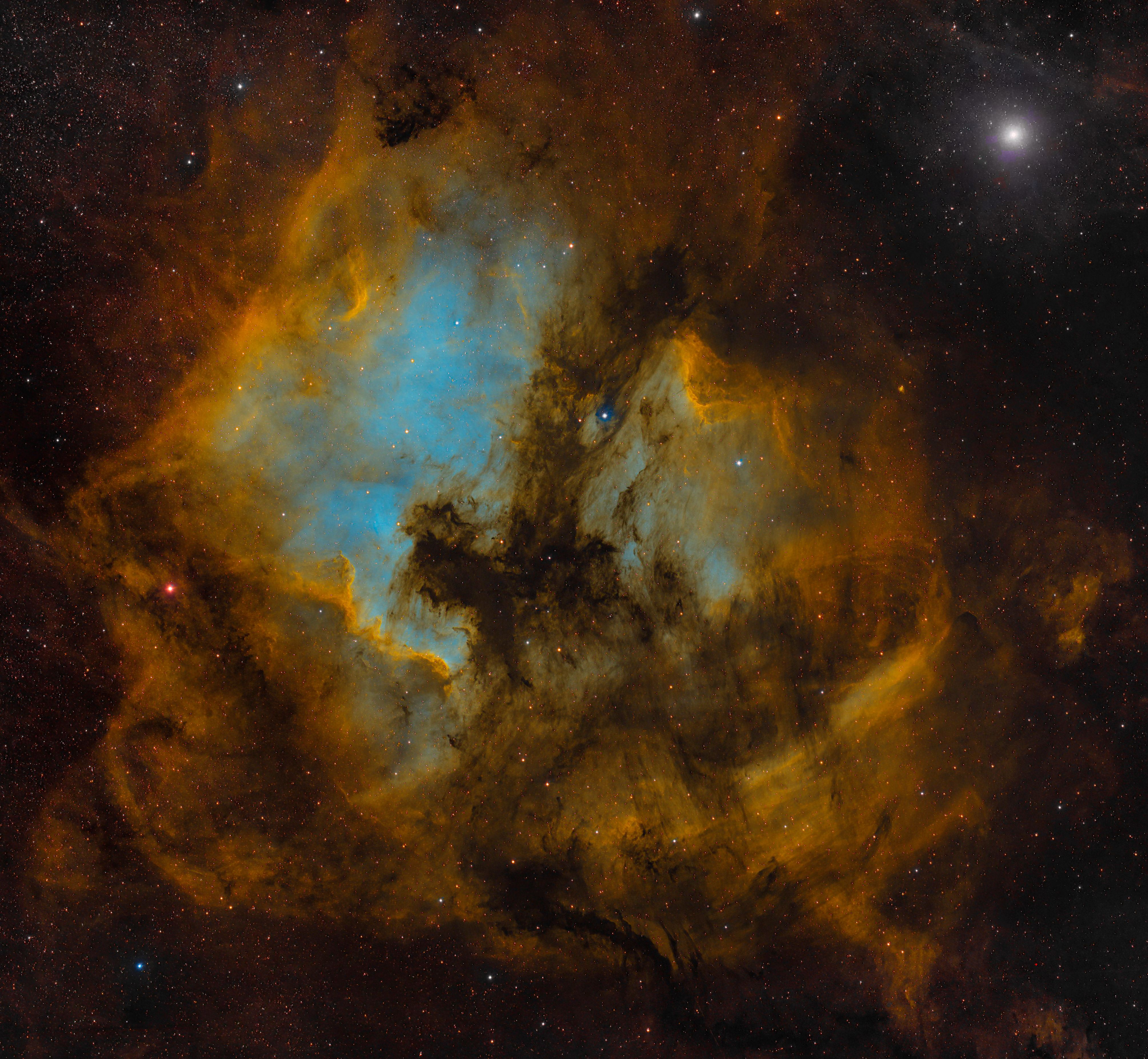 Sh2-117: combi NGC 7000 and IC 5070 (mosaic) | Telescope Live